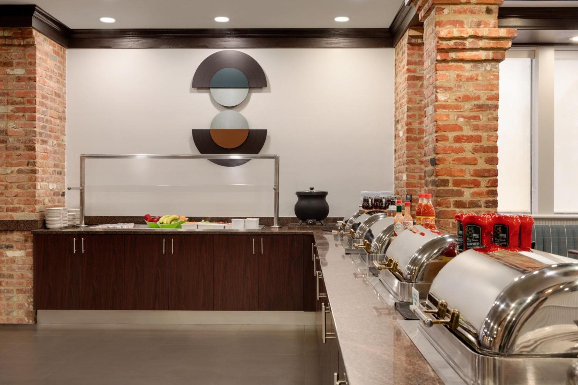 Virginia - Norfolk By Ihg Hotel 4*