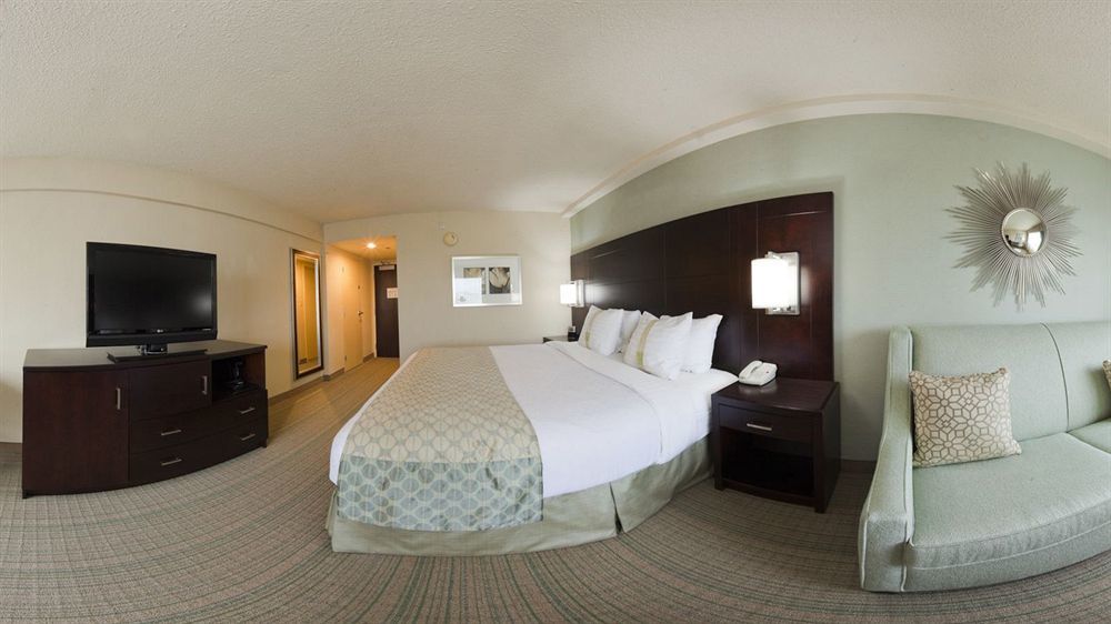 Virginia - Norfolk By Ihg Hotel 4*